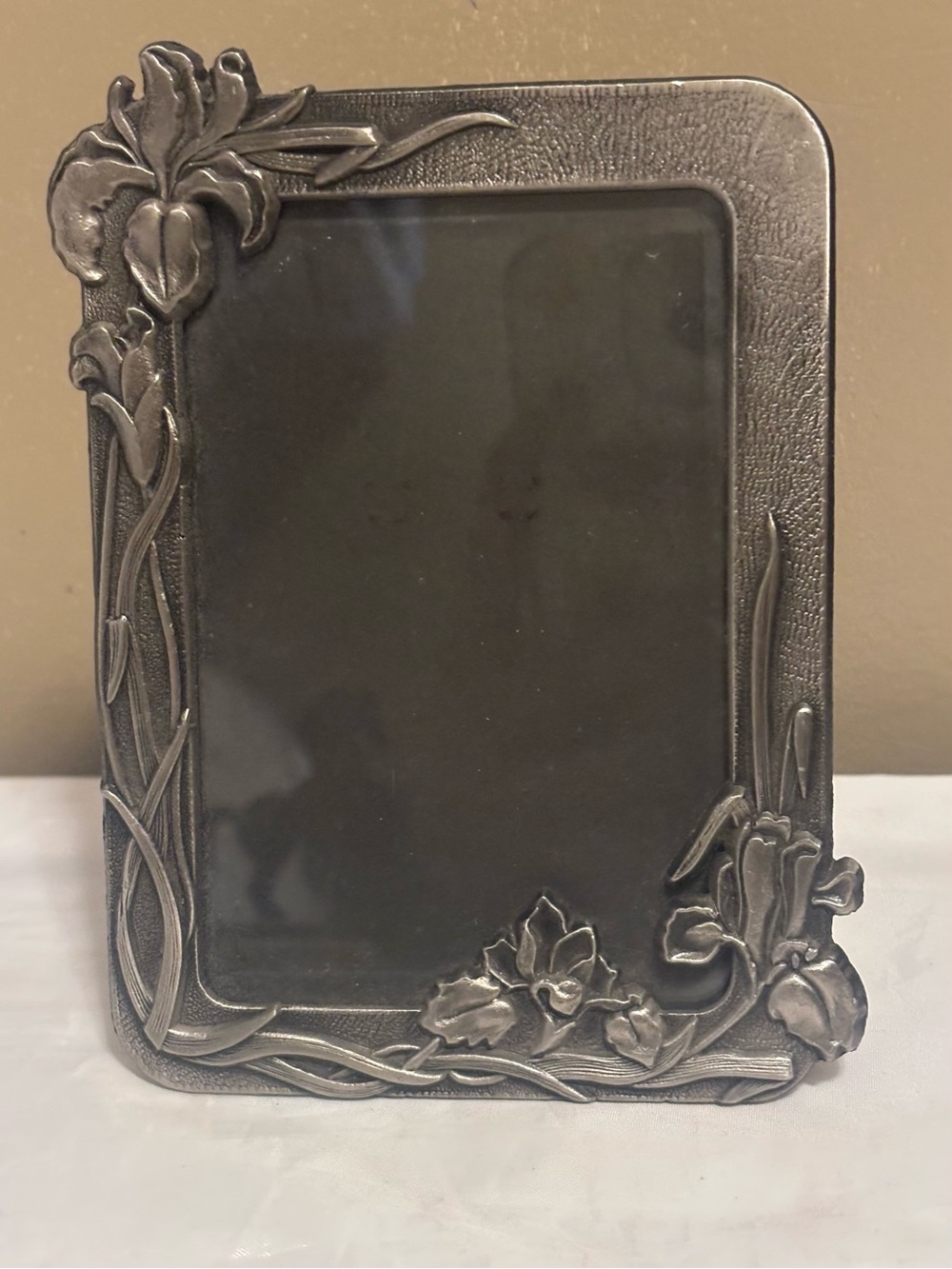 Decorative Iris Floral Metal Picture Frame -